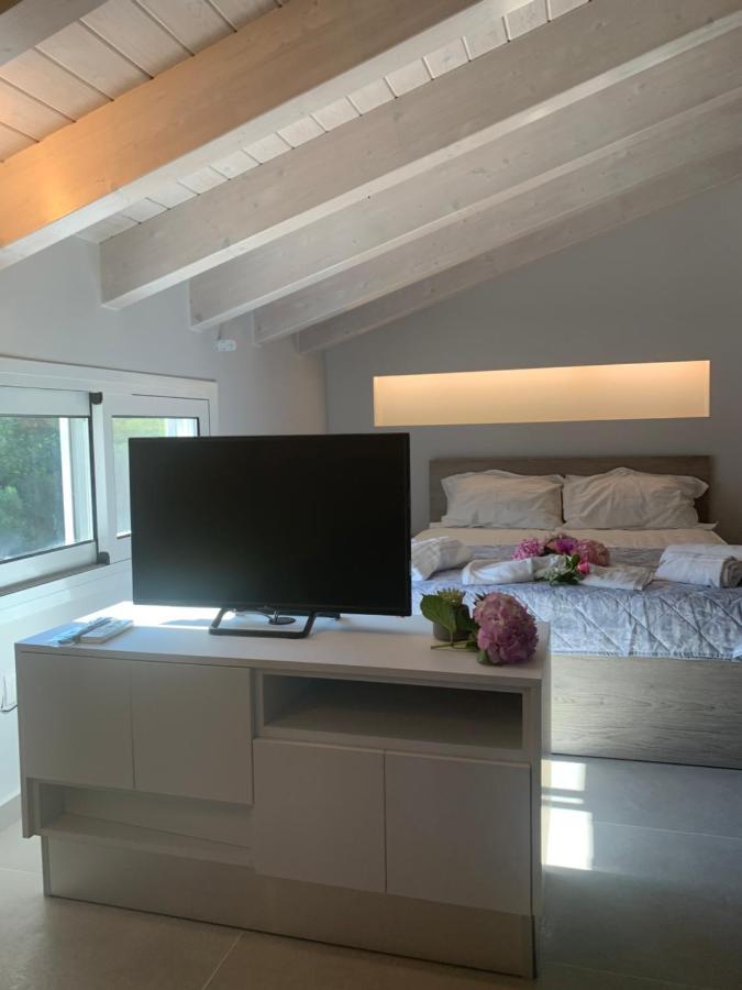 Terpsichore Boutique Bright New Sofita Studios And Appartment Dassia (Corfu) Exterior foto